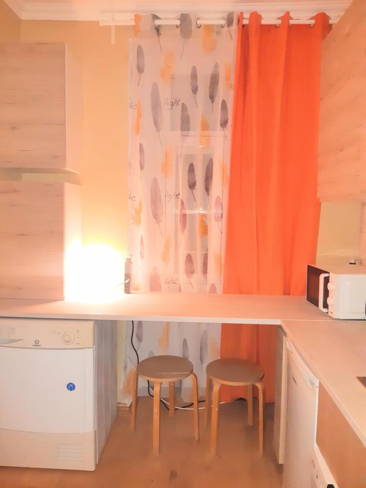 Metro Arroios Apartment